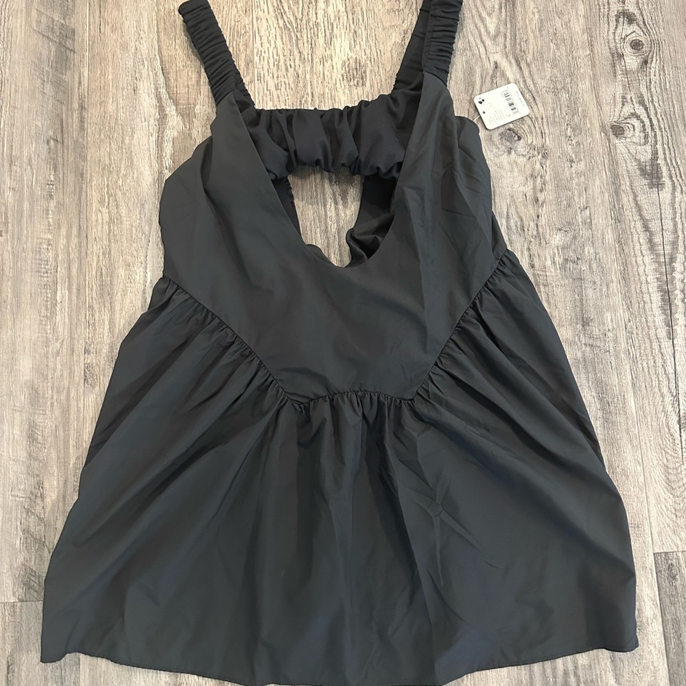 Black Sleeveless Dress